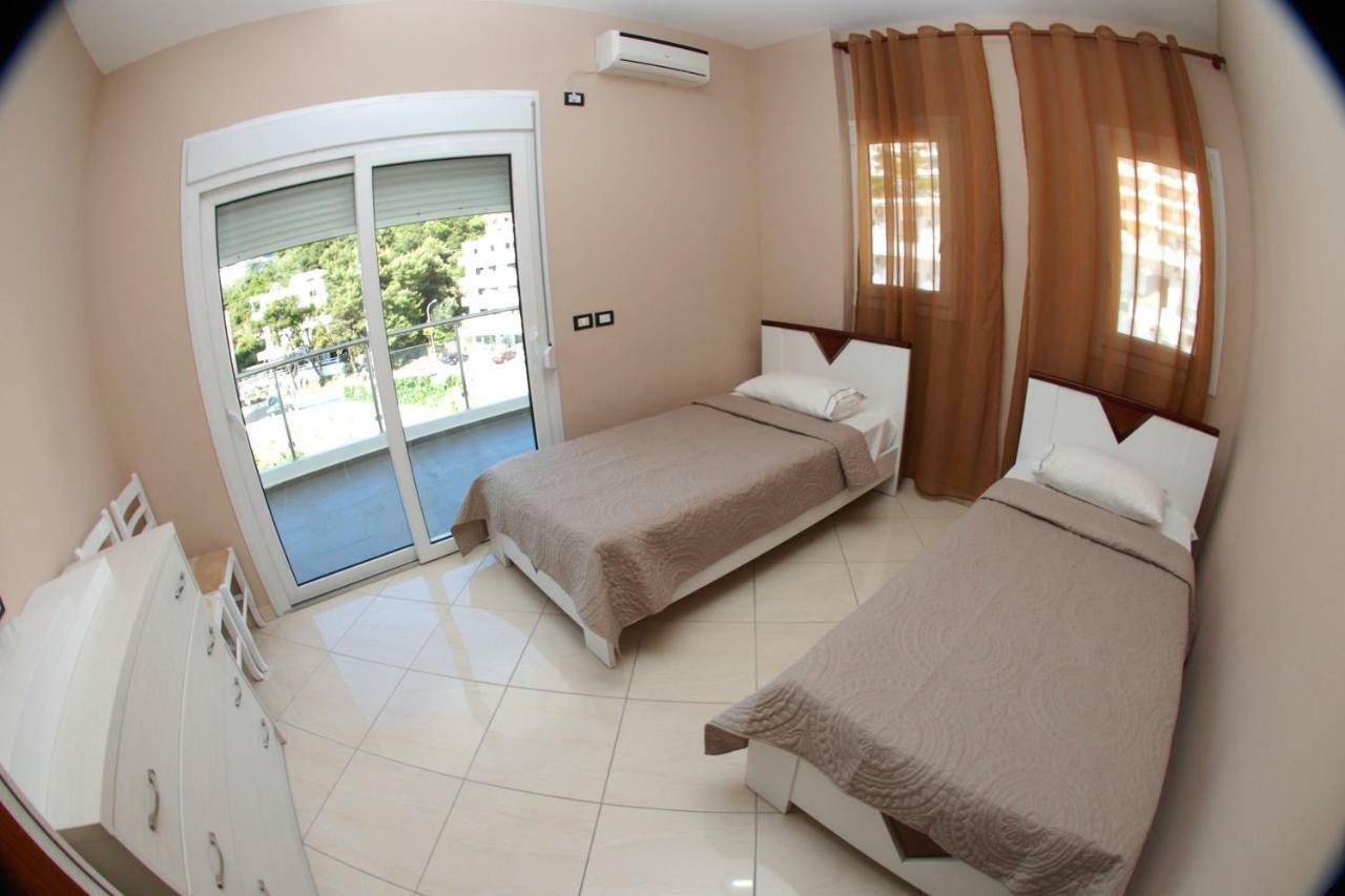 Azzura Flats Apartment Sarandë Exterior foto