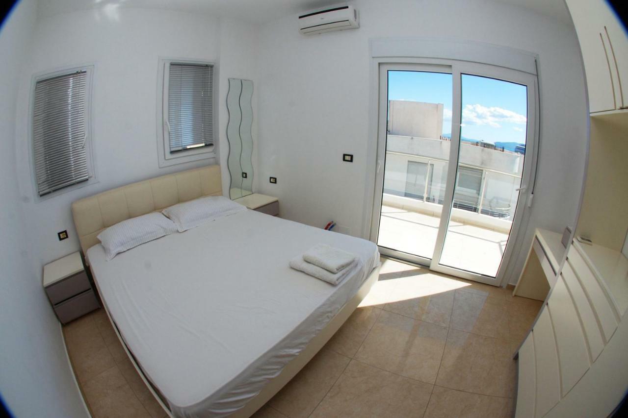 Azzura Flats Apartment Sarandë Exterior foto