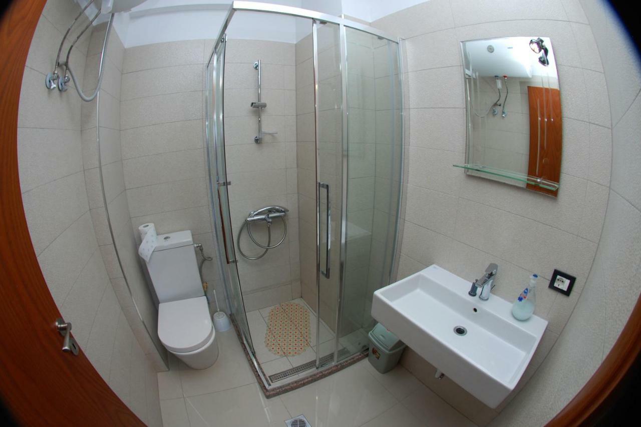 Azzura Flats Apartment Sarandë Exterior foto