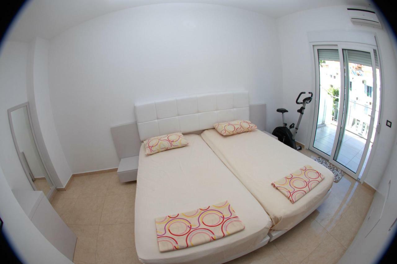 Azzura Flats Apartment Sarandë Exterior foto